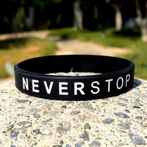 NEVER STOP - The Motivation You Wear! Blk/White
